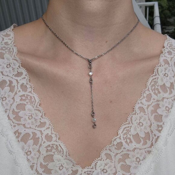 Pearl and silver rosary necklace with a small silver chain ✦ Modern Medieval ✦ - Picture 6 of 8